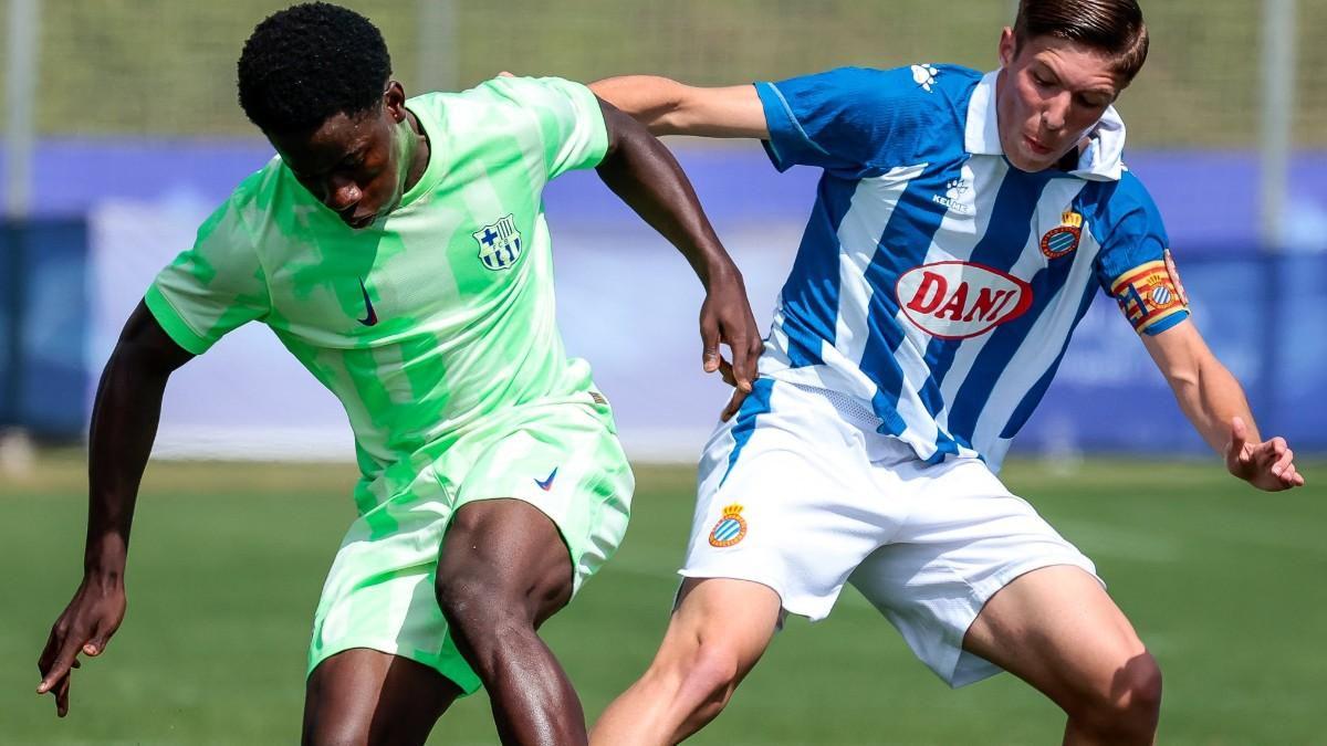 src, 展现出了与 src, 展现出了与