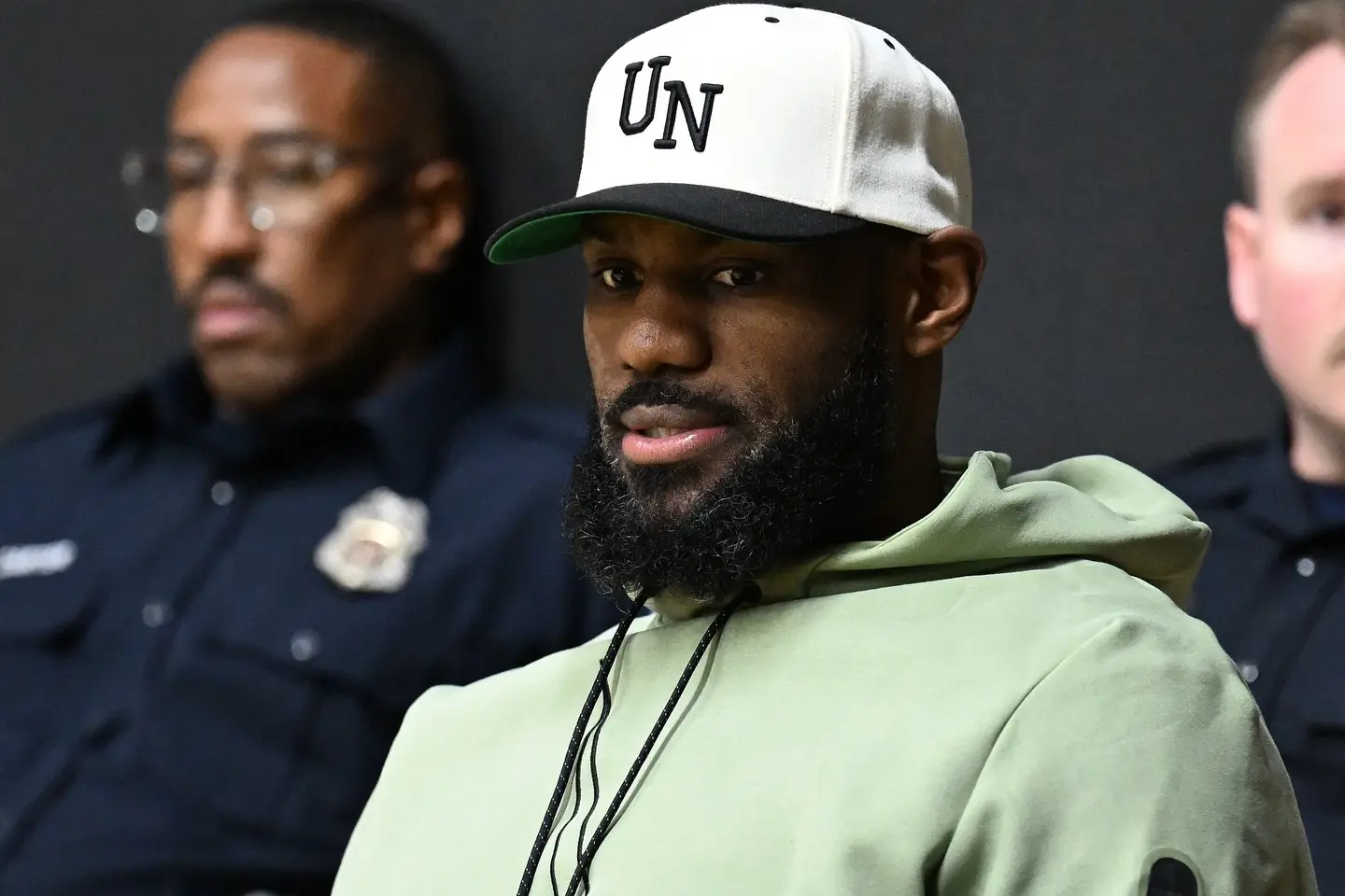 oPT, 双方都在老, 迈克尔马龙